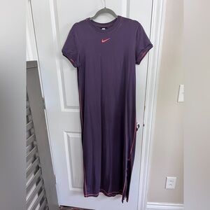 Nike Athletic Dress with Breathable Fabric and Sleek Design